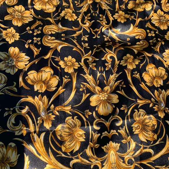 ✨Aladdin Inspired Dress✨ - Picture 8 of 8